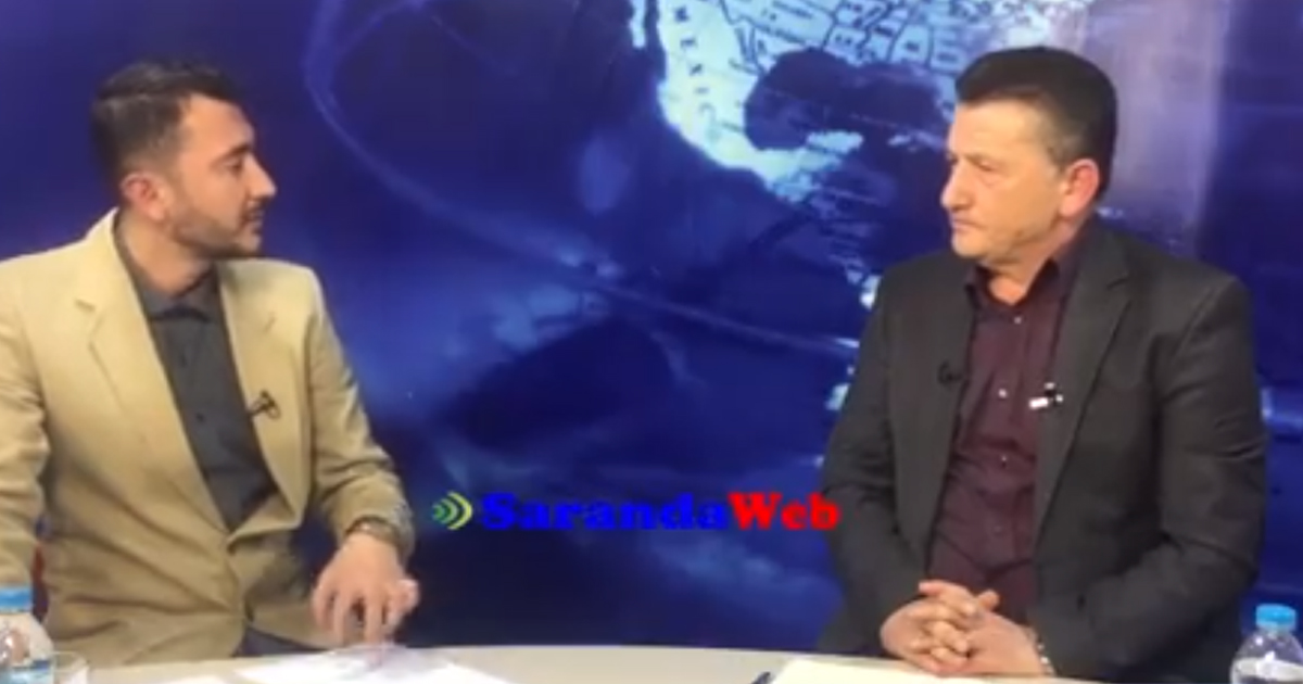 Nje femije i qetesuar nga mungesa e ushqimit